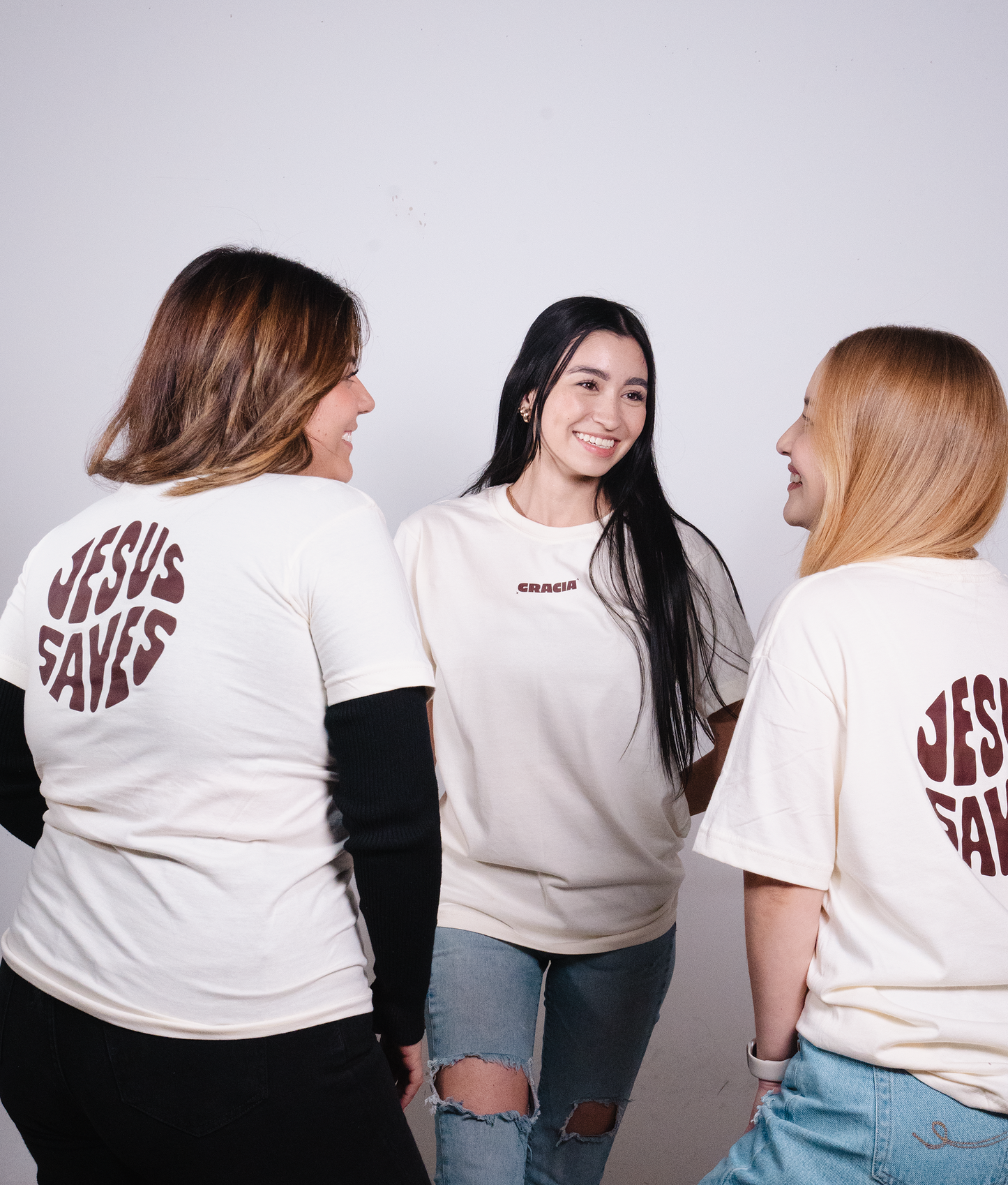 Camiseta Gracia- Jesus Saves